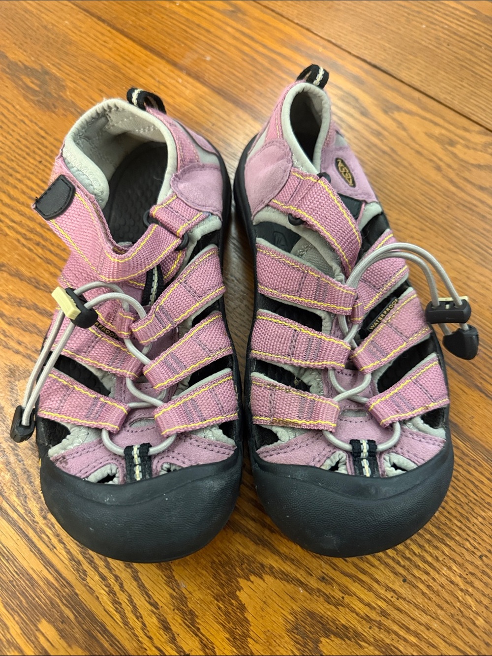 Keen Kids Pink and Black Bungee Strap Sandals